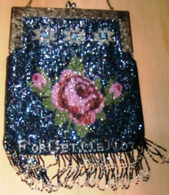 xxM306M UNIQUE 1850S BEADED VICTORIAN PURSE/BAG ROSE x